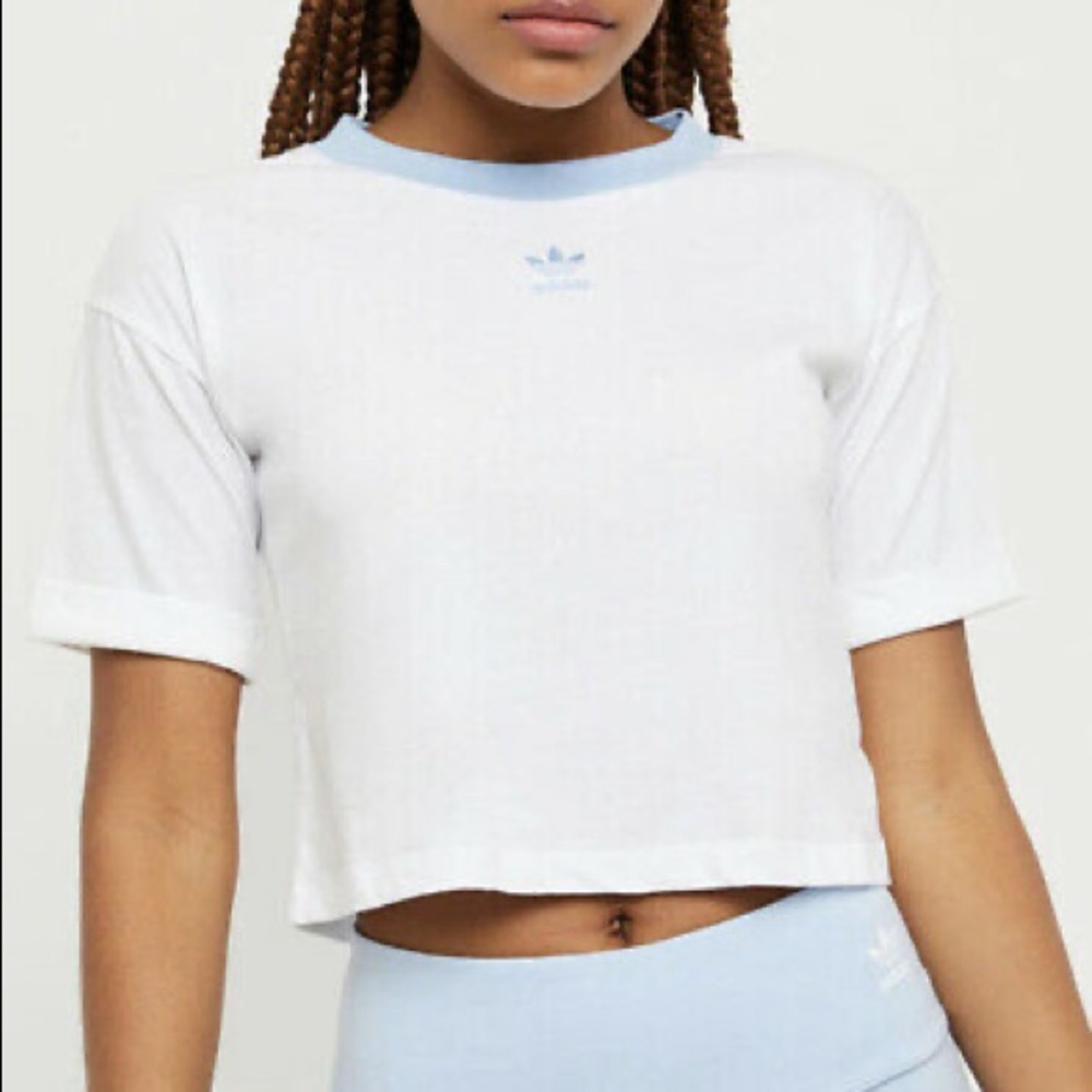 Adidas urban outfitters crop shirt